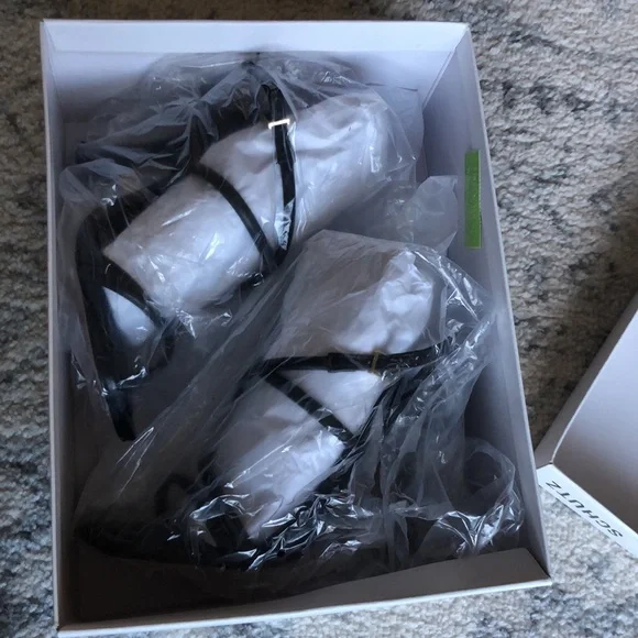 BRAND NEW NEVER WORN Schutz Strappy sandals heels - Picture 6 of 7